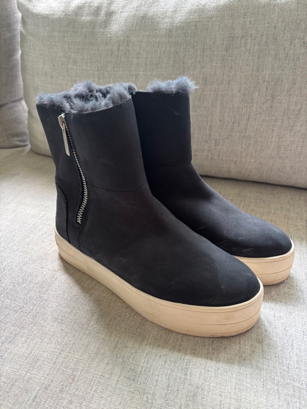 J/Slides NYC, Womans booties, cozy, navy blue, W Size 6